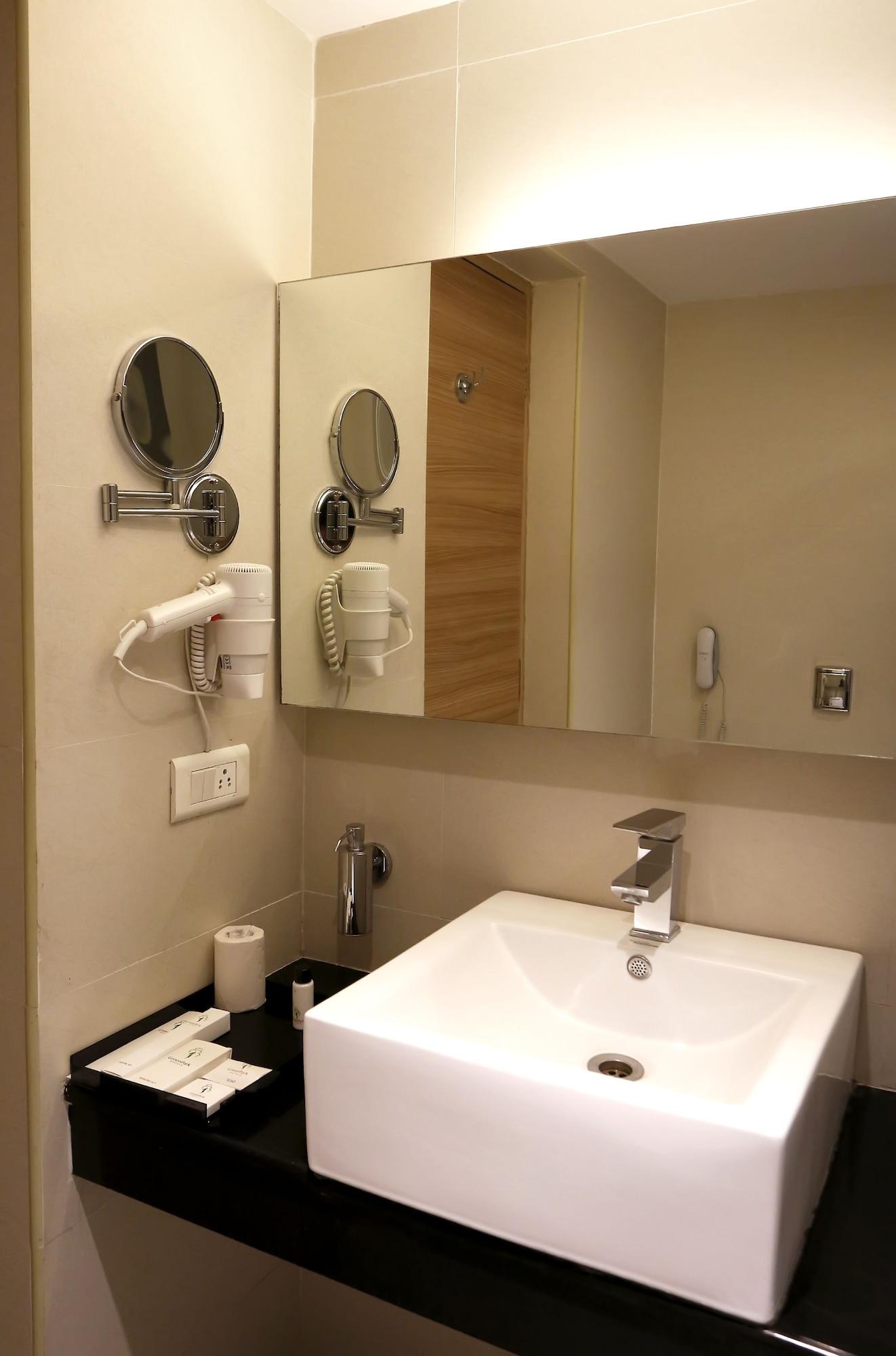 晨奈绿色公园酒店 钦奈 外观 照片 Bathroom