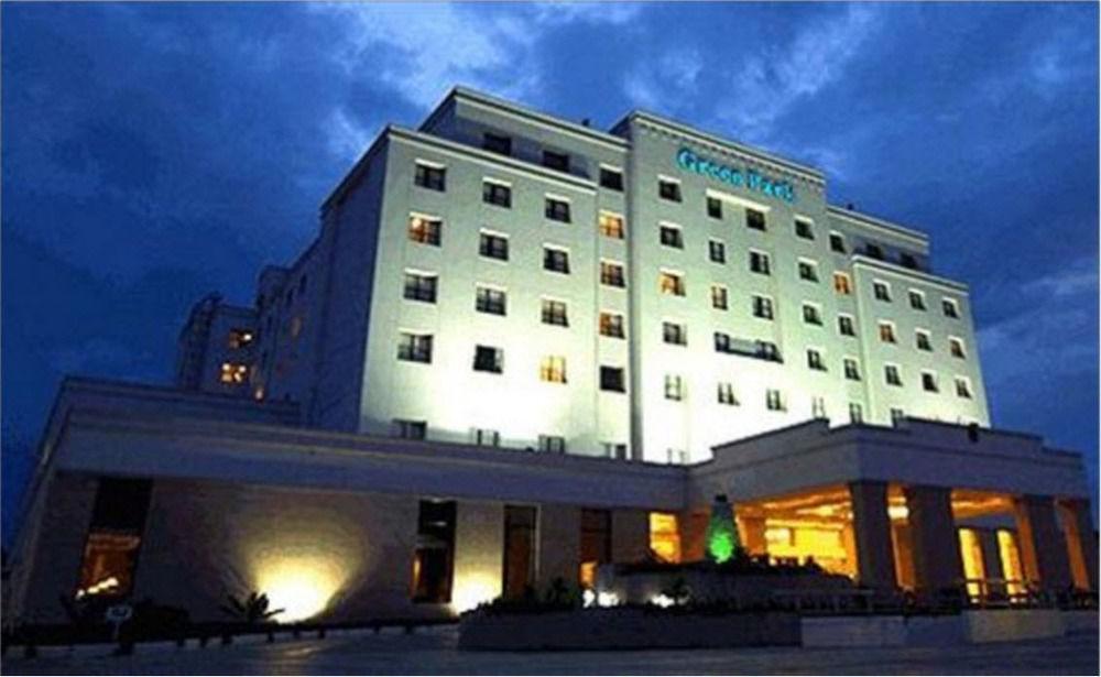 晨奈绿色公园酒店 钦奈 外观 照片 Green Tree Inn
