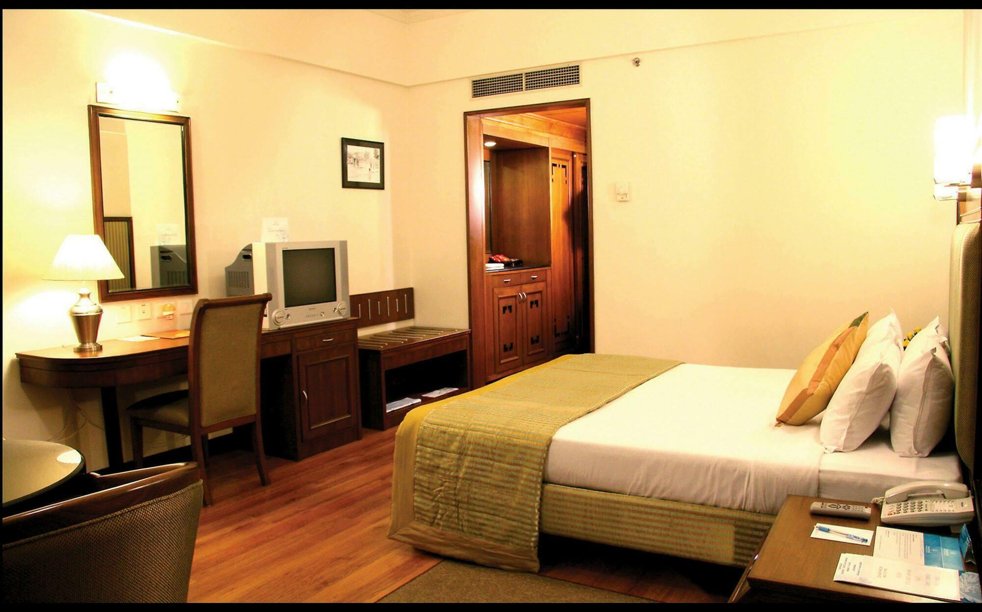 晨奈绿色公园酒店 钦奈 客房 照片 A room at the Taj Bengal