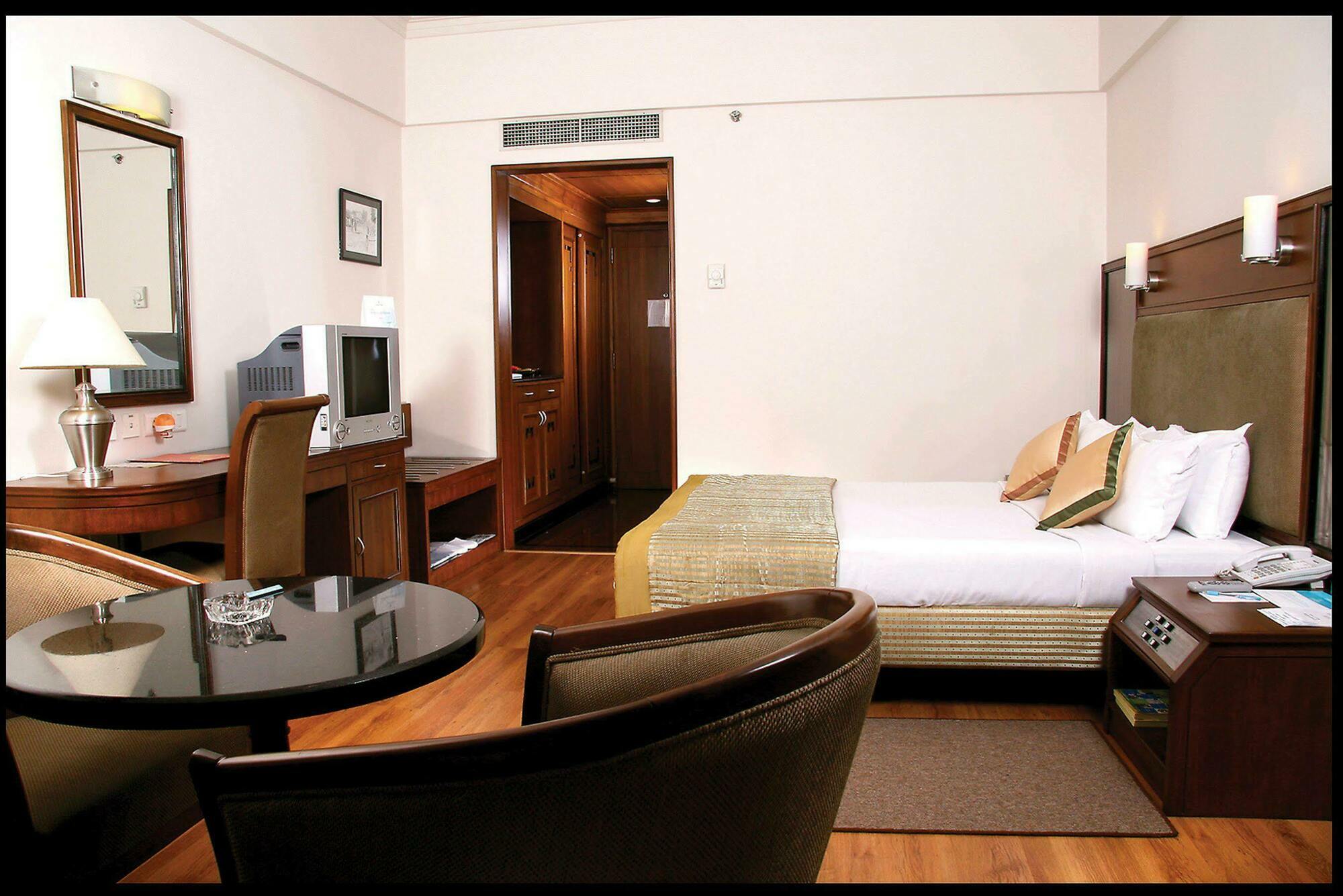 晨奈绿色公园酒店 钦奈 客房 照片 A room at the hotel