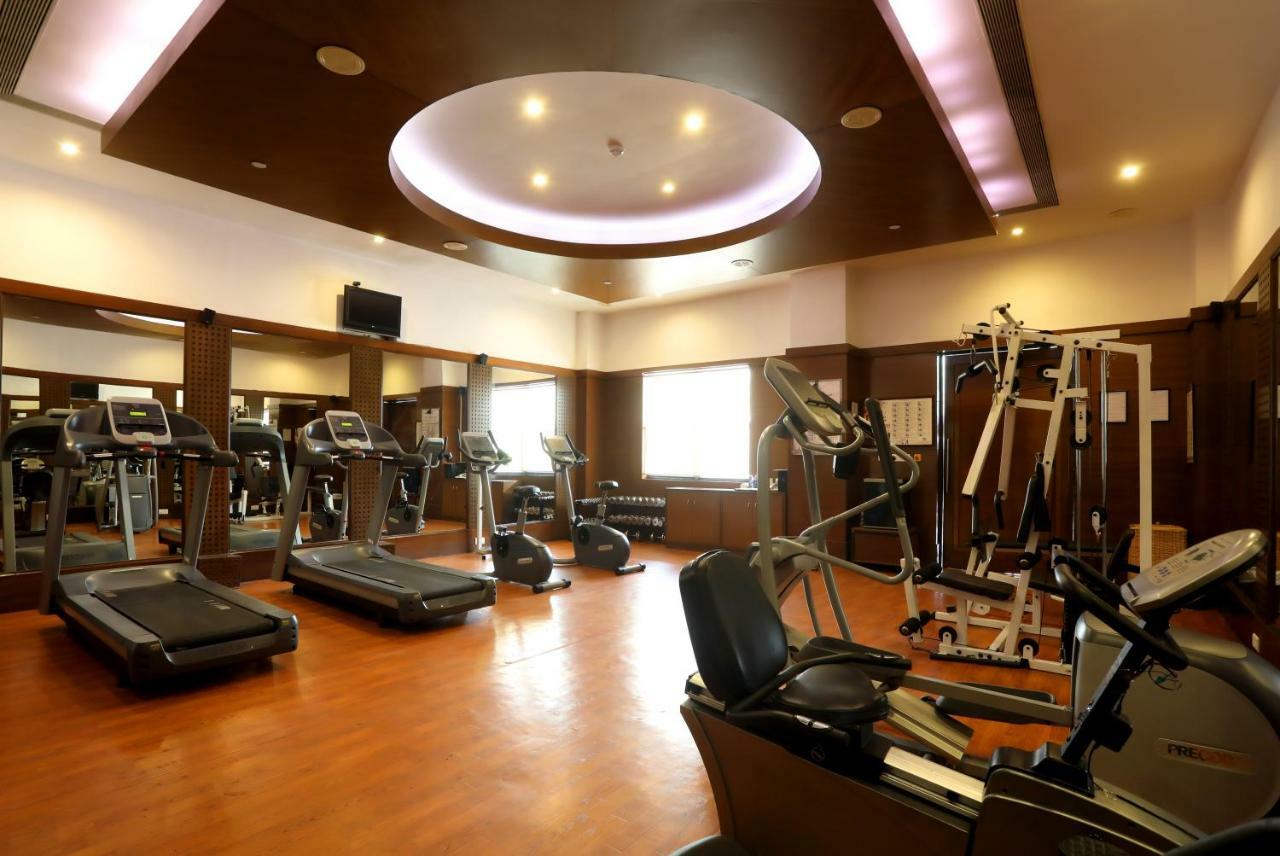 晨奈绿色公园酒店 钦奈 外观 照片 A gym in a hotel