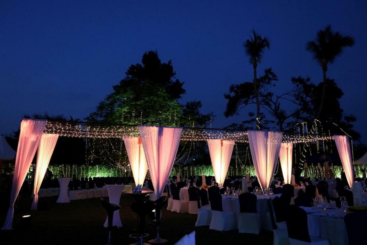 晨奈绿色公园酒店 钦奈 外观 照片 A wedding reception at the Taj Bengal