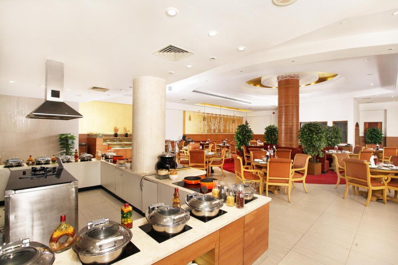 晨奈绿色公园酒店 钦奈 外观 照片 The restaurant